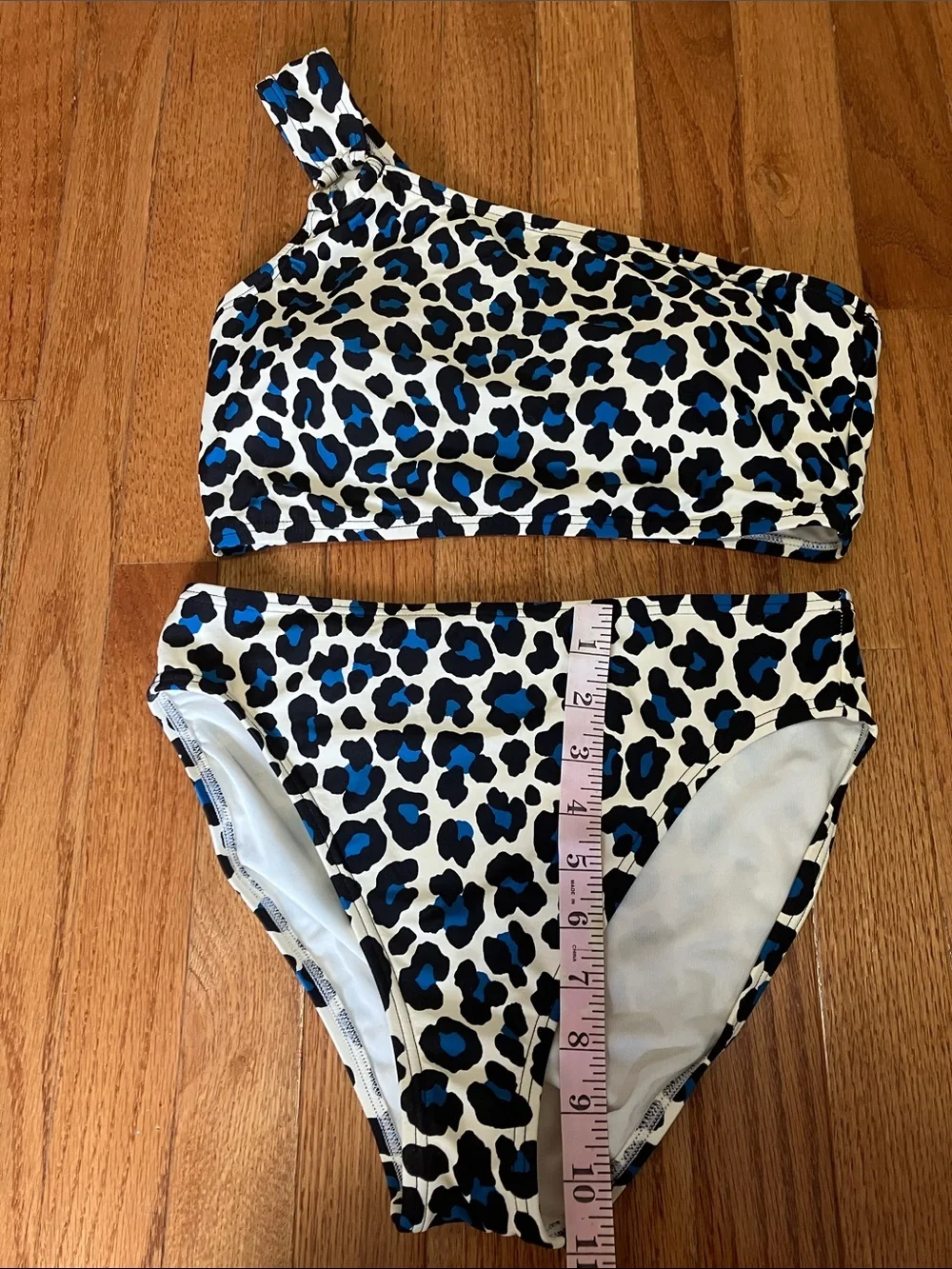 MICHAEL Michael Kors Cream Blue Leopard One Shoulder Bikini M